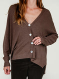 Load image into Gallery viewer, ZELI CARDIGAN | MOCHA