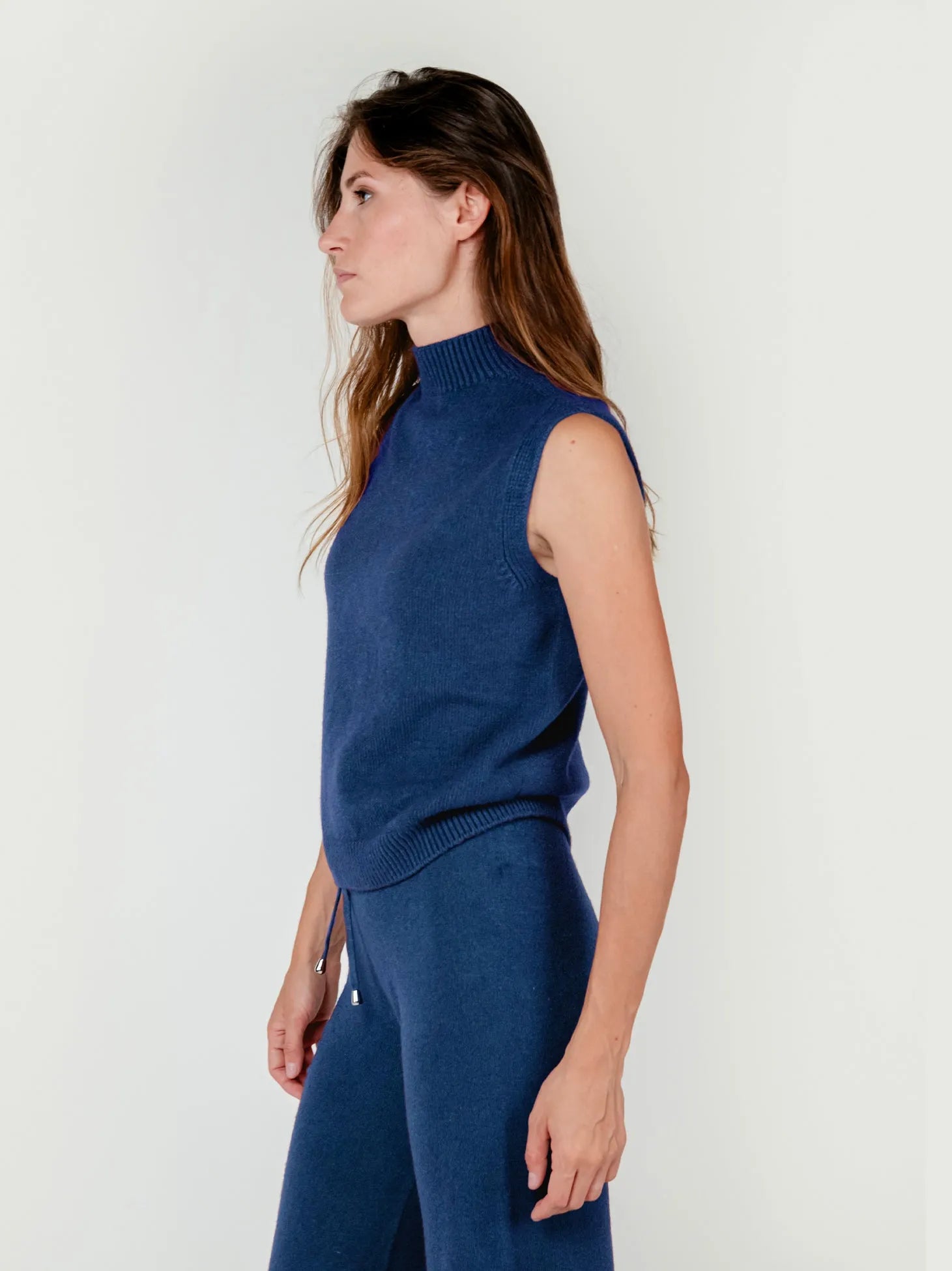 GIULS VEST | BLUEBERRY