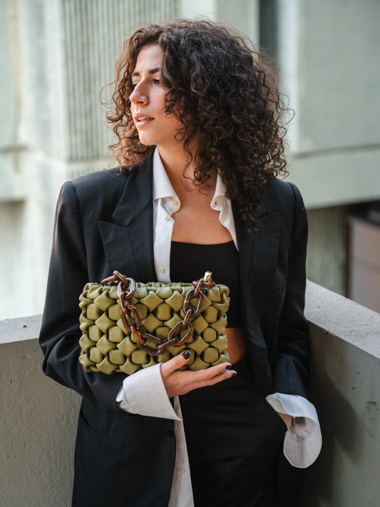 CURLY | PISTACHE GREEN