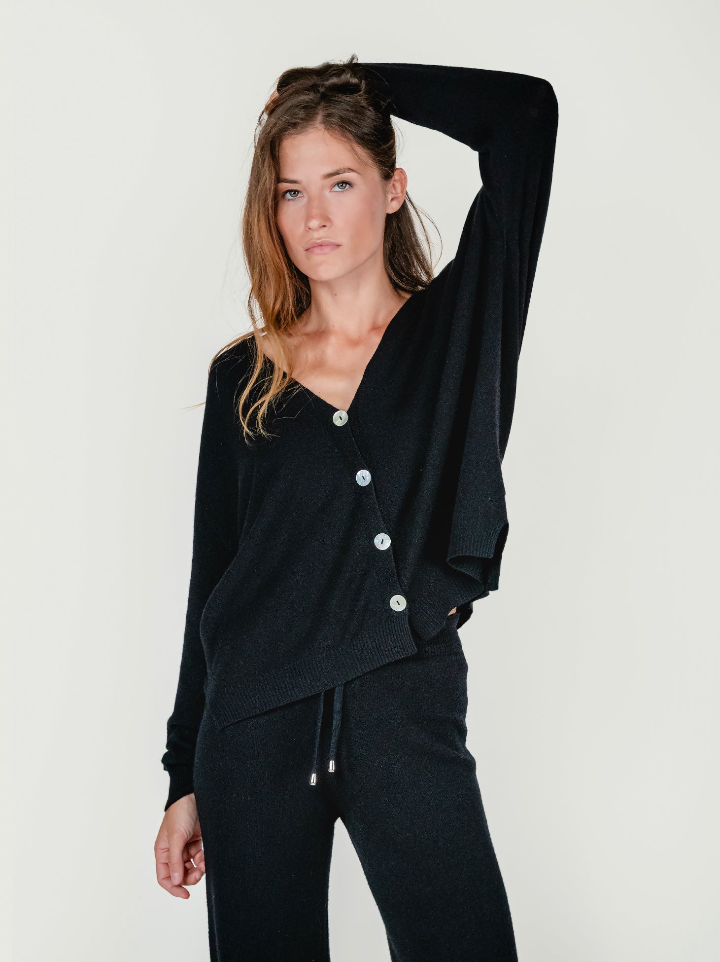ZELI CARDIGAN | LICORICE