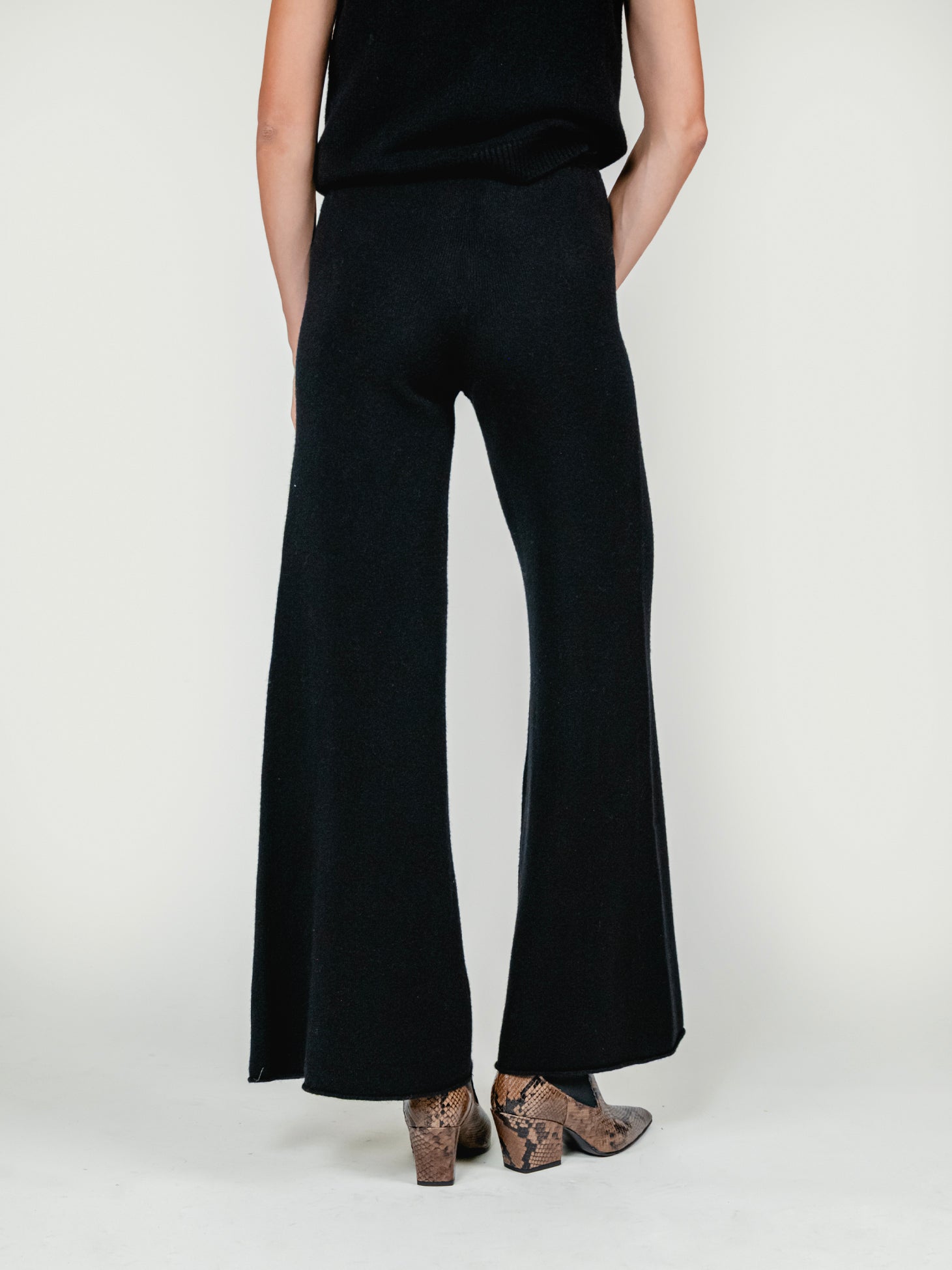 NINA PANTS | LICORICE