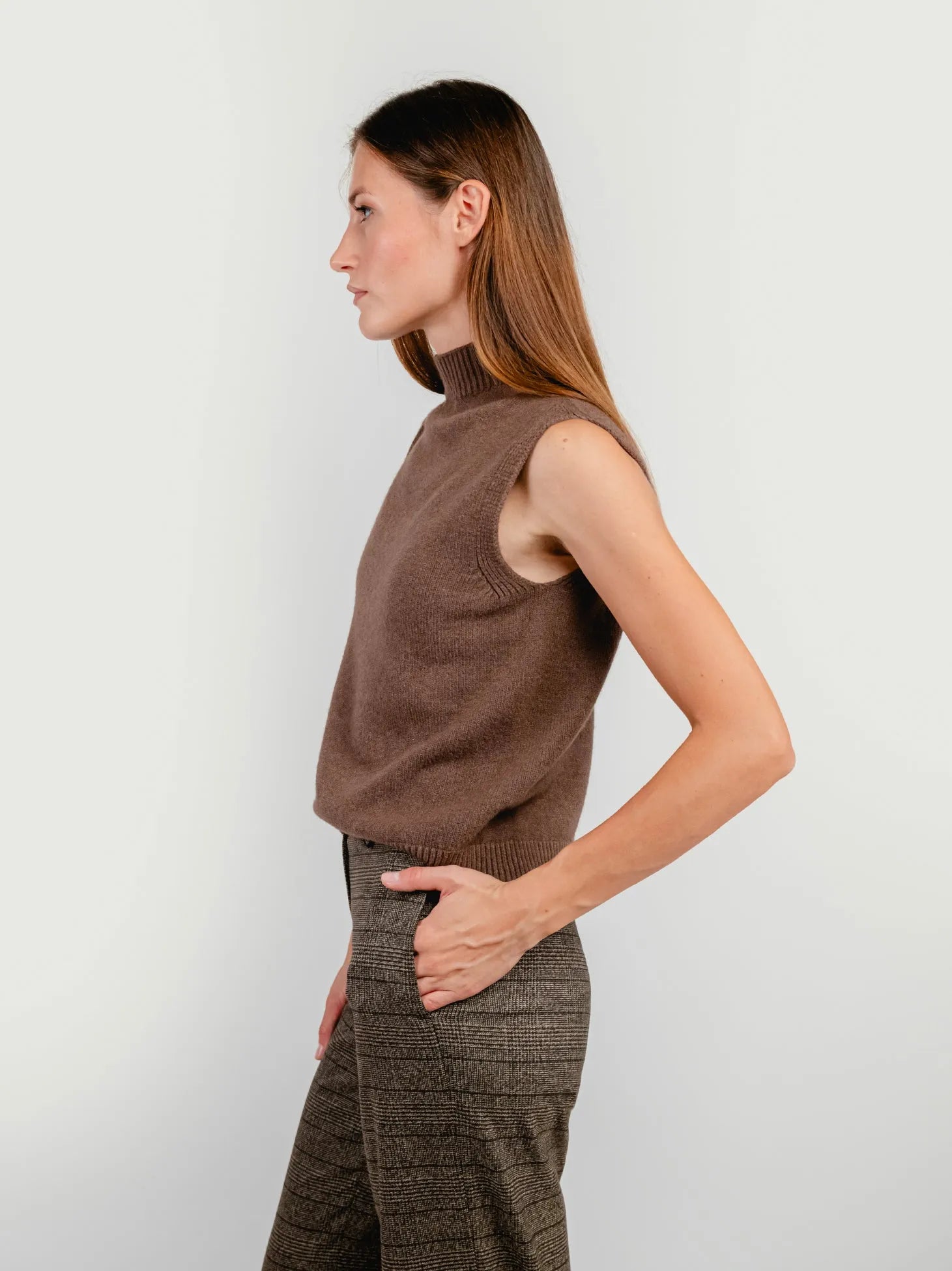 GIULS VEST | MOCHA