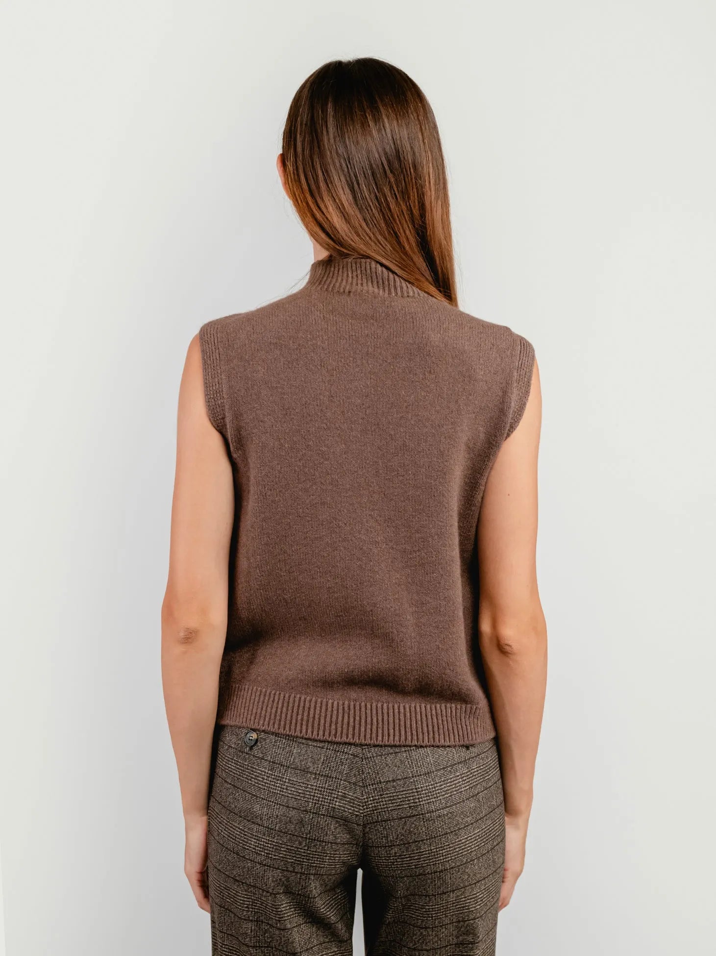 GIULS VEST | MOCHA
