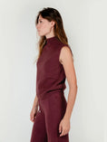 Carica l'immagine nel visualizzatore della galleria, GILET GIULS | CHERRY
