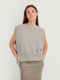 Load image into Gallery viewer, GIO VEST | CAPPUCCINO
