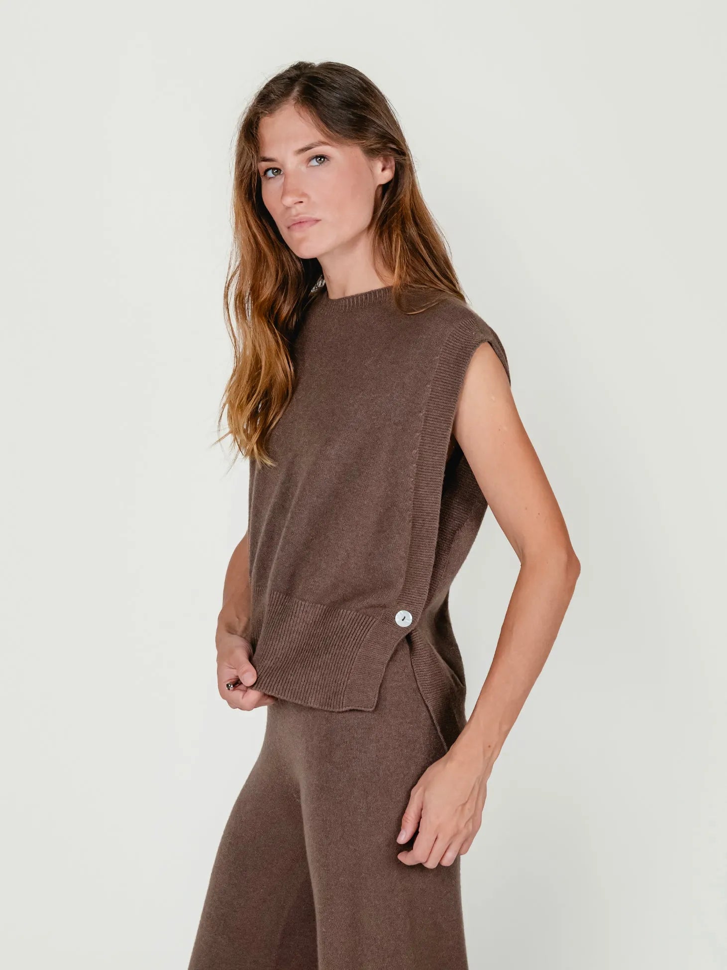 GIO VEST | MOCHA