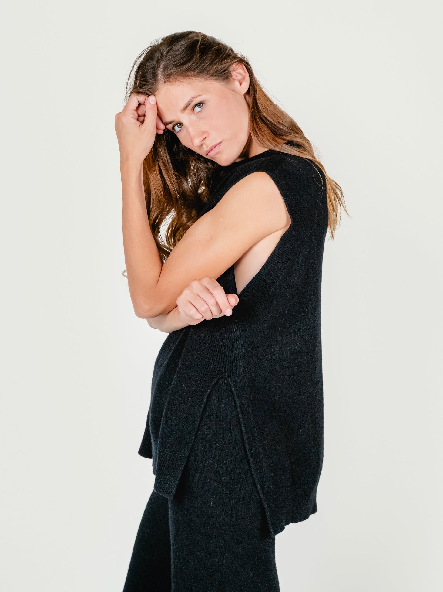 C-18 VEST| LICORICE