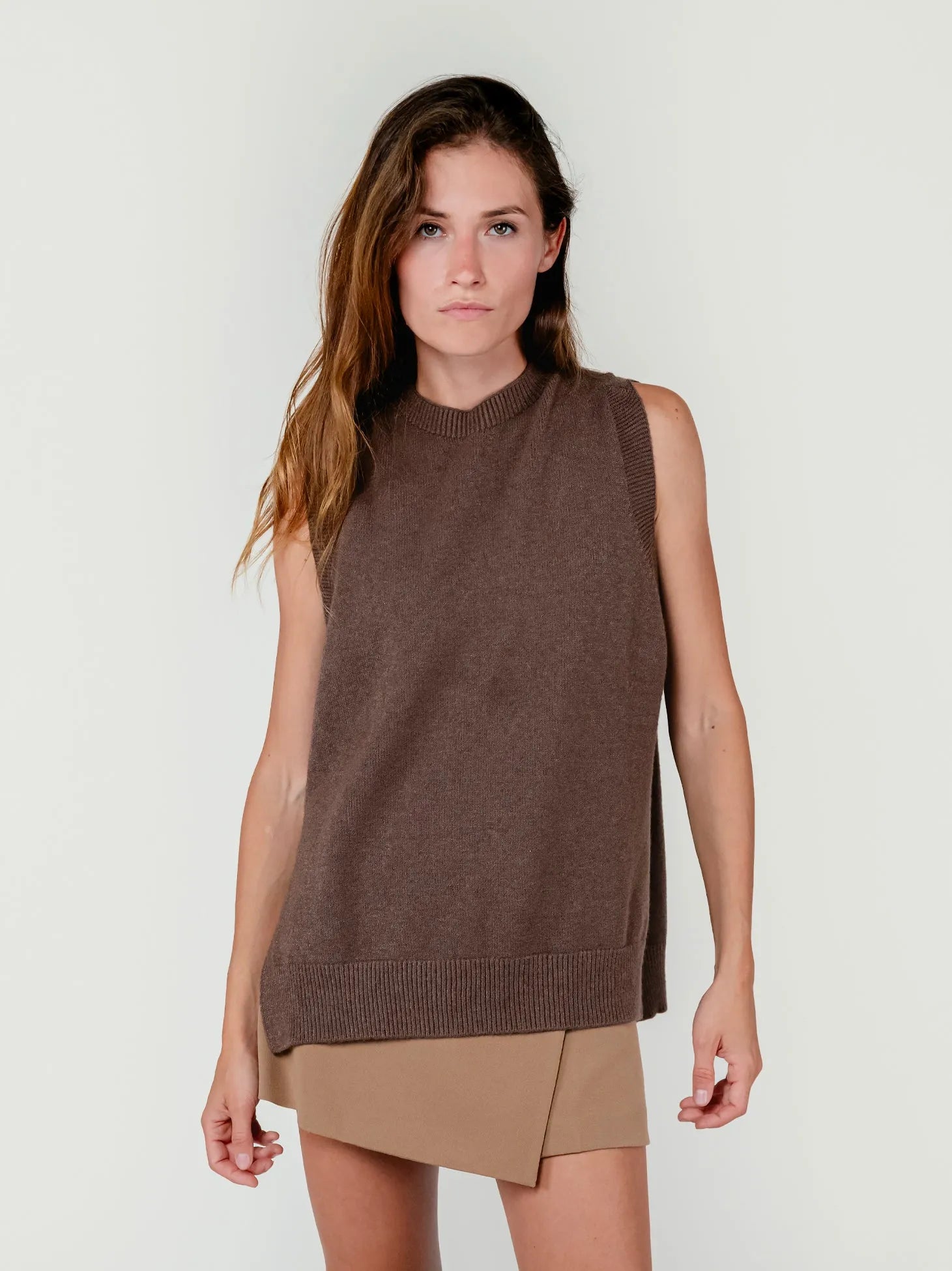 C-18 VEST| MOCHA