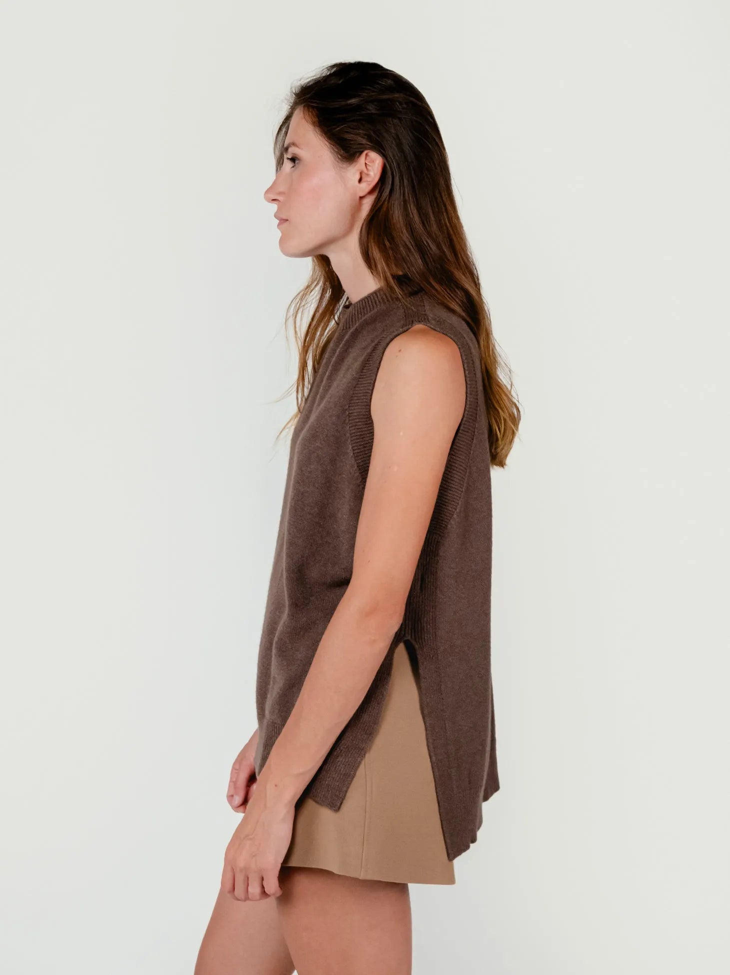 C-18 VEST| MOCHA