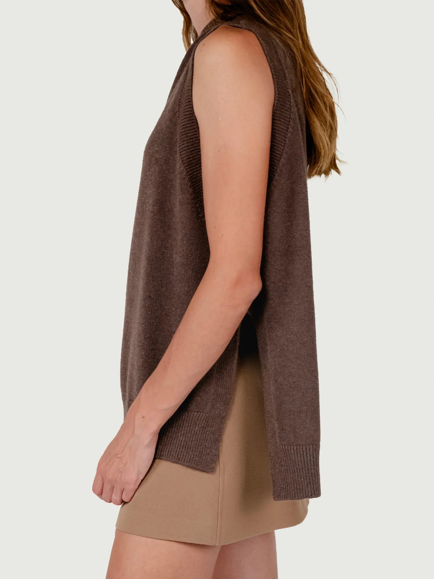 C-18 VEST| MOCHA