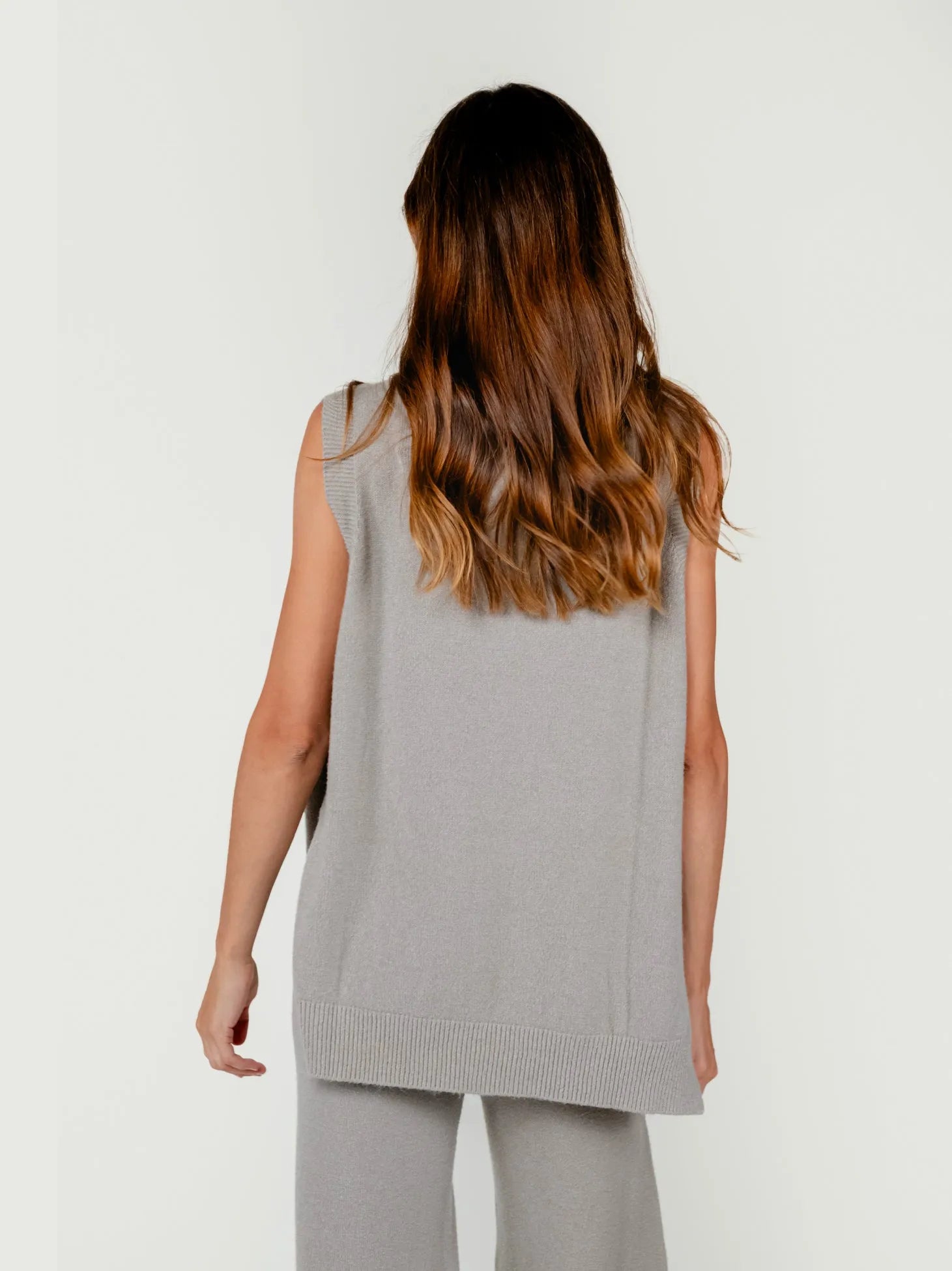 C-18 VEST| CAPPUCCINO