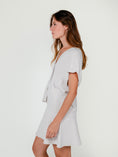 Load image into Gallery viewer, SBETS VEST | CREAM

