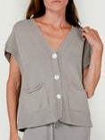 Load image into Gallery viewer, SBETS VEST | CAPPUCCINO
