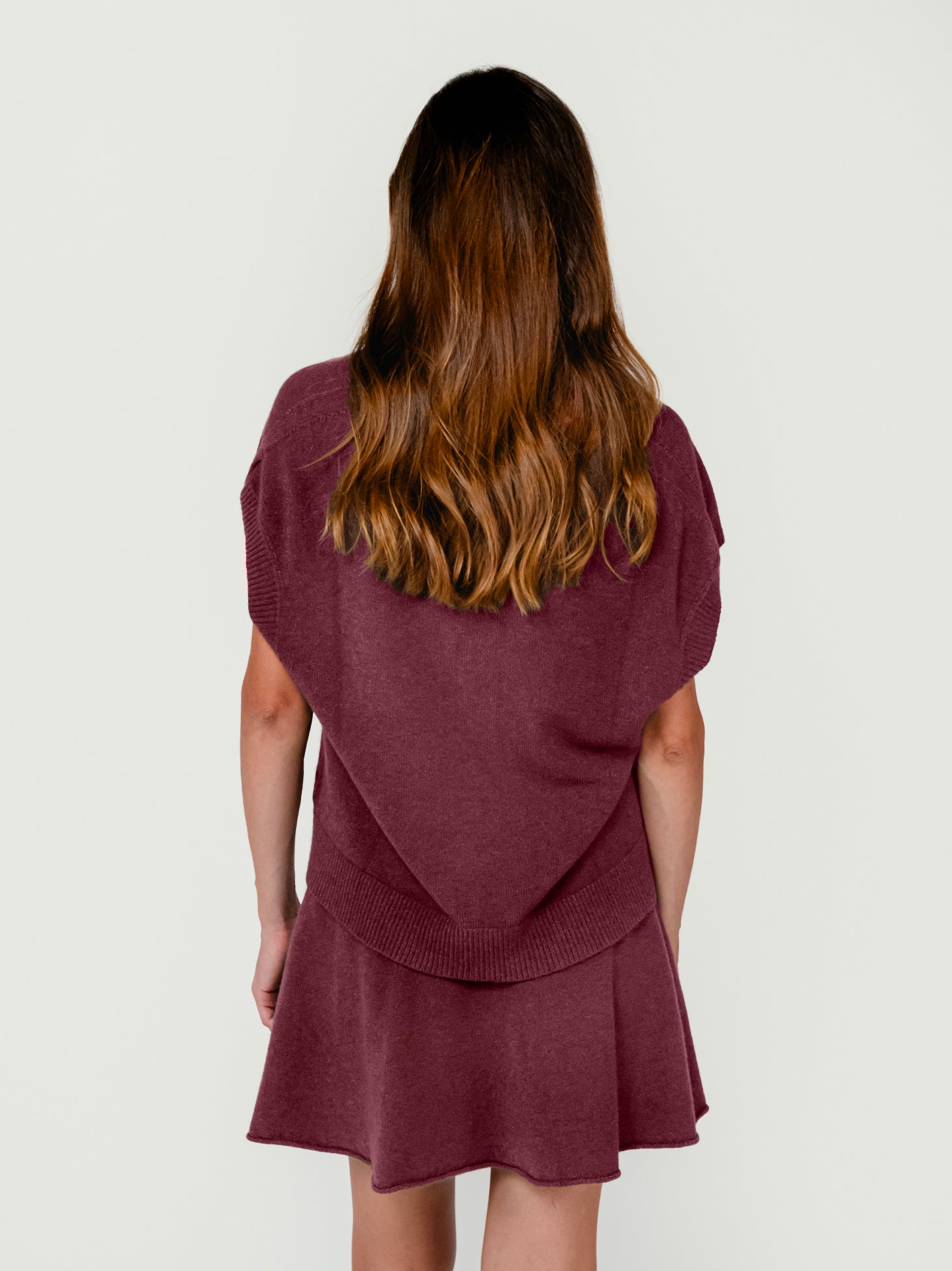 SBETS VEST | CHERRY