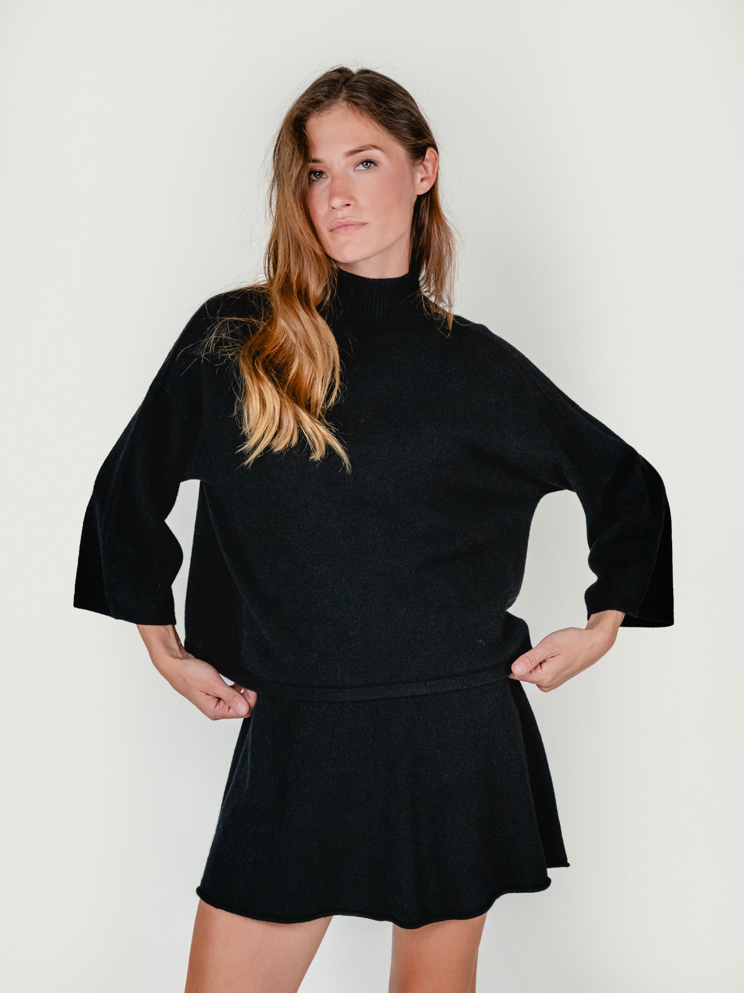 MORRY MOCK NECK SWEATER | LICORICE