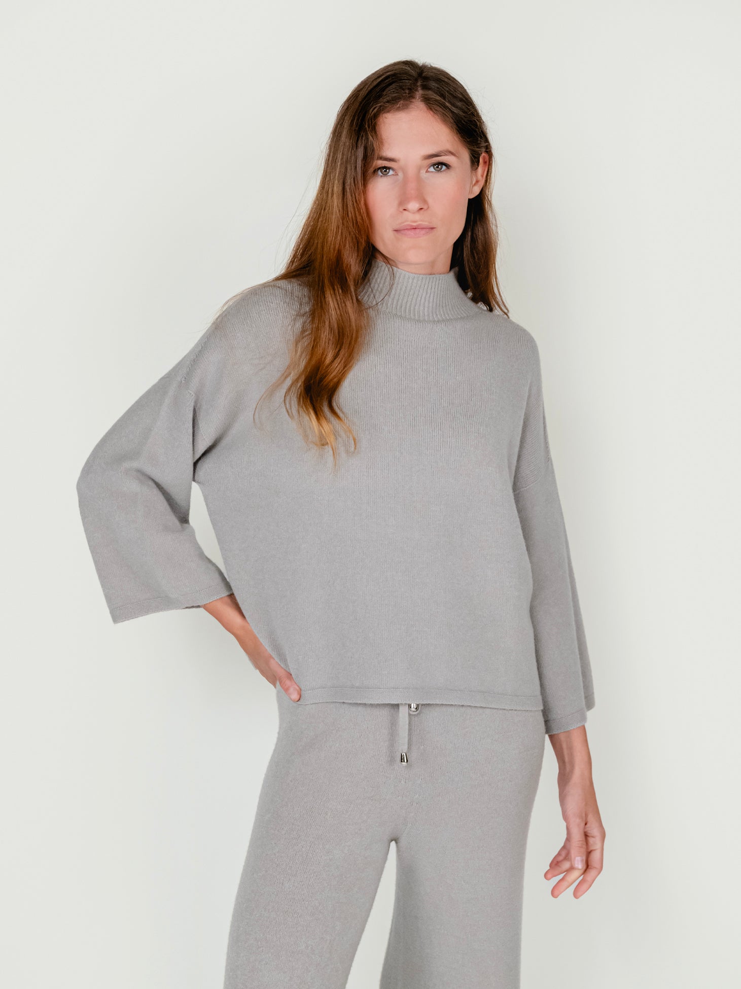MORRY MOCK NECK SWEATER | CAPPUCCINO