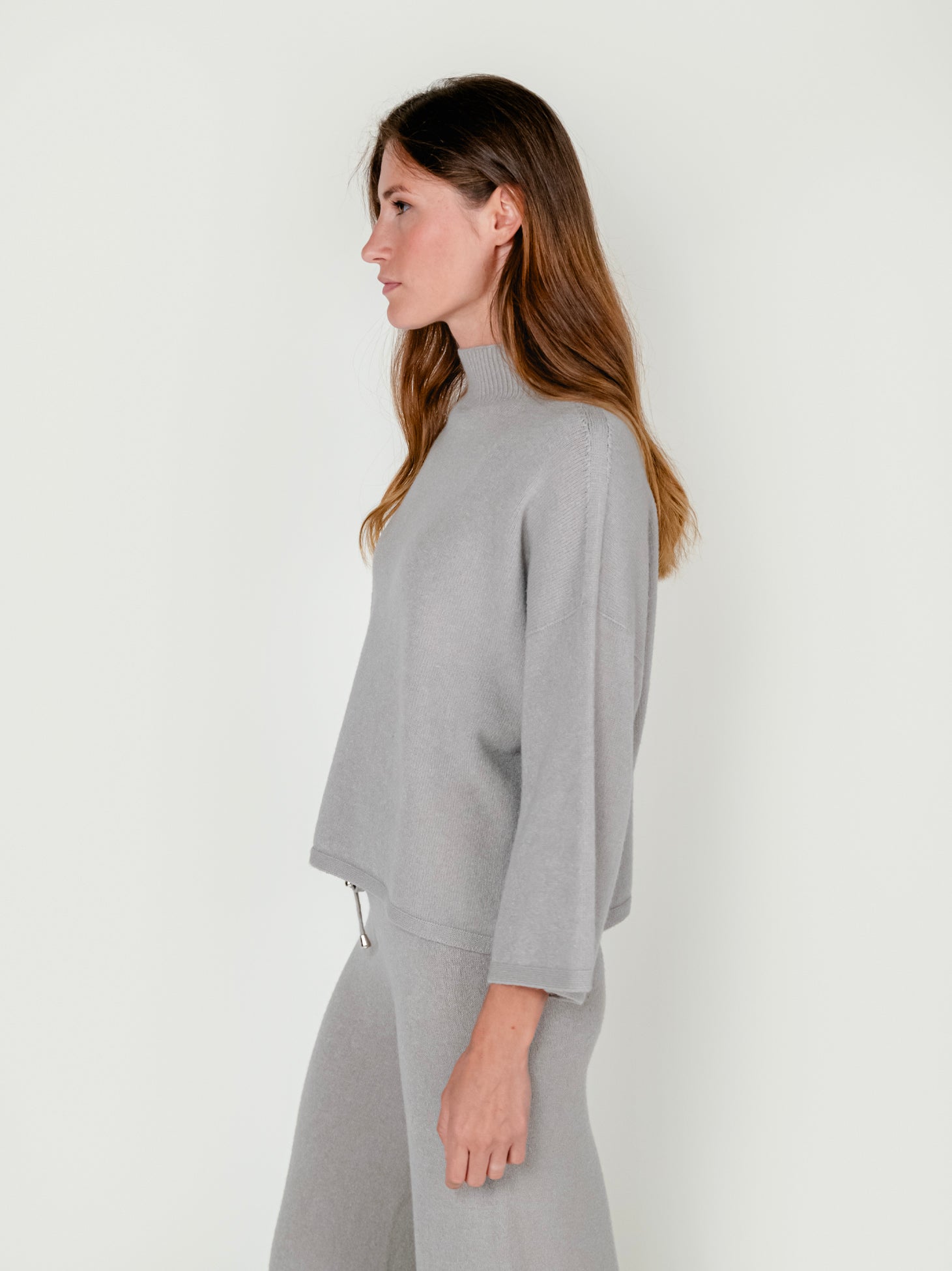 MORRY MOCK NECK SWEATER | CAPPUCCINO