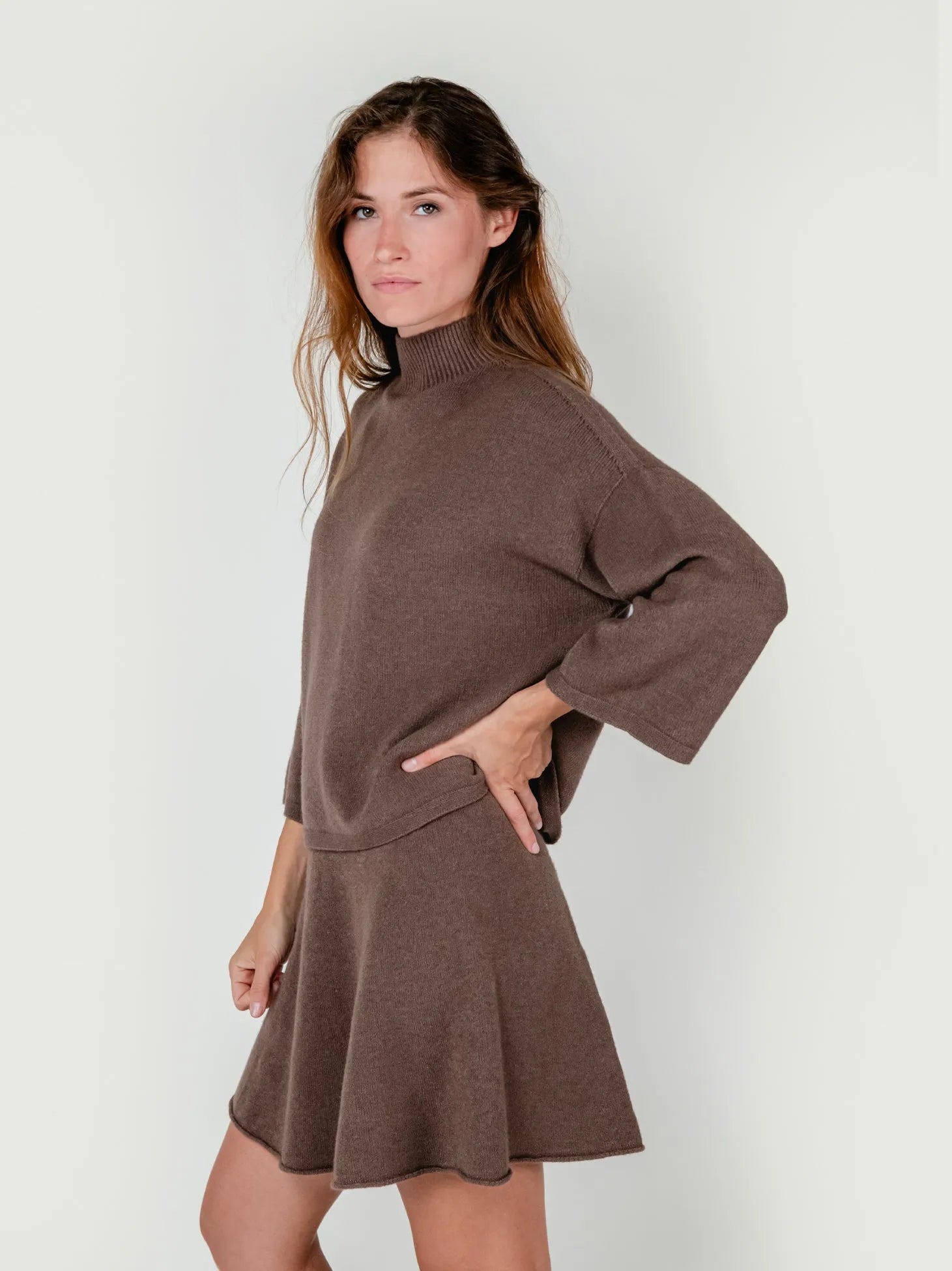 MORRY MOCK NECK SWEATER | MOCHA
