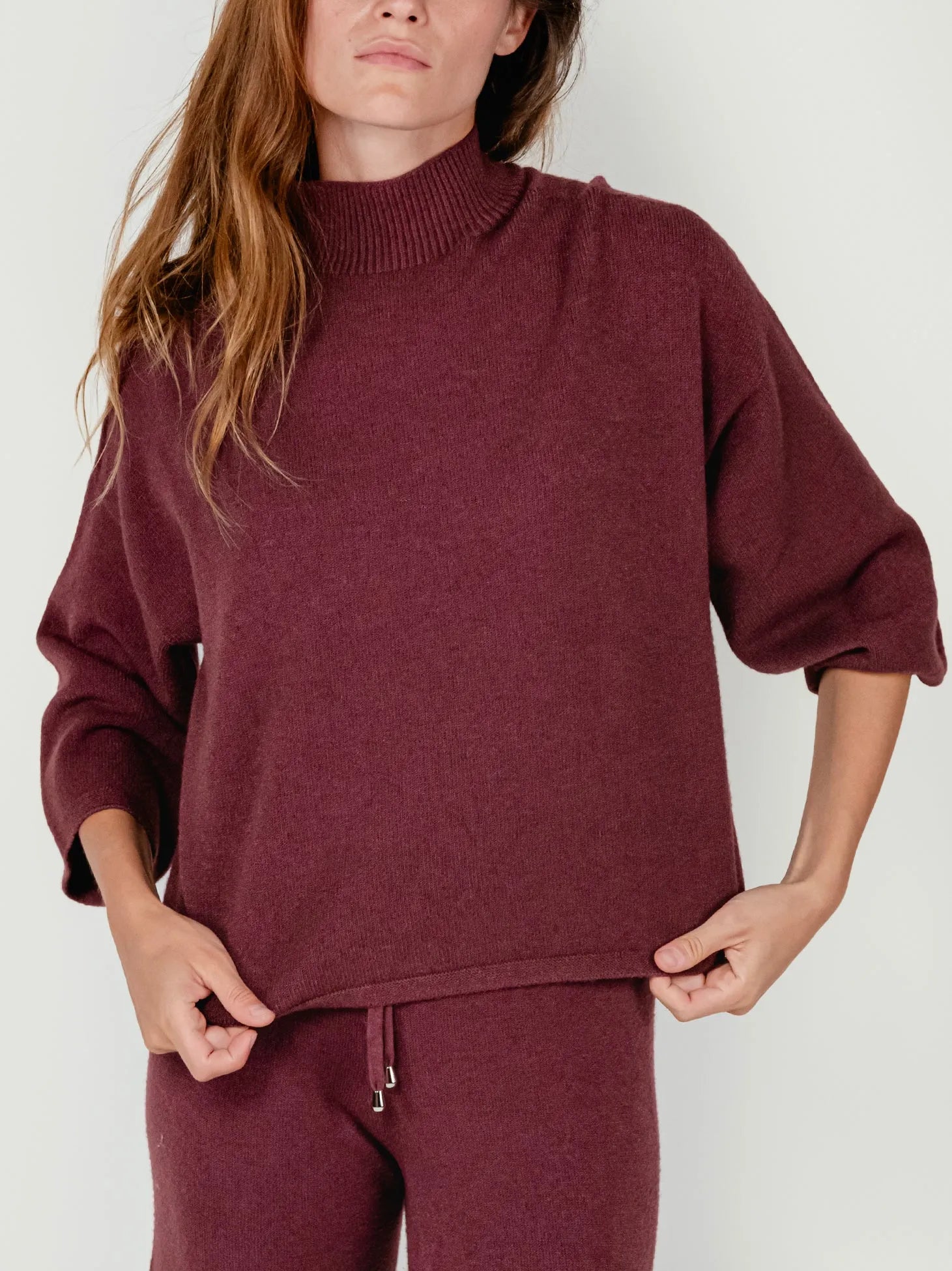 MORRY MOCK NECK SWEATER | CHERRY