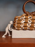 Carica l'immagine nel visualizzatore della galleria, LOOP | CARAMEL TOFFEE
