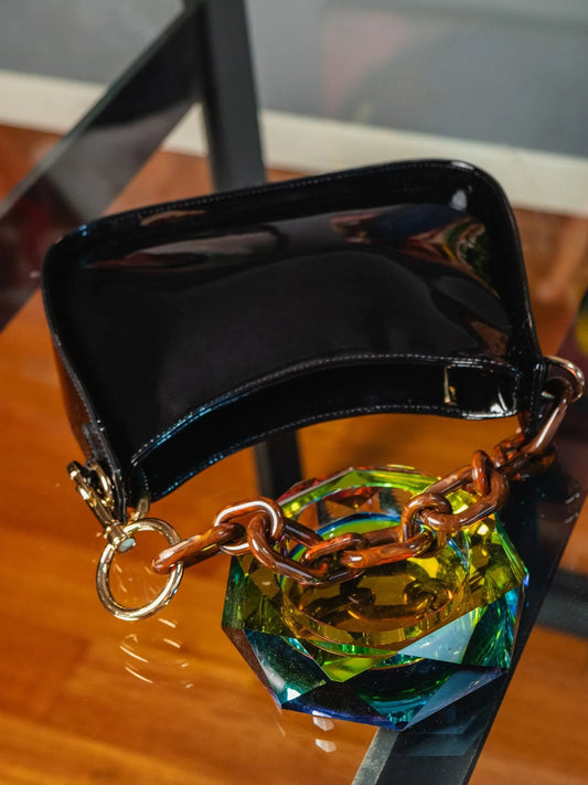 GLAMMY | TOTAL BLACK