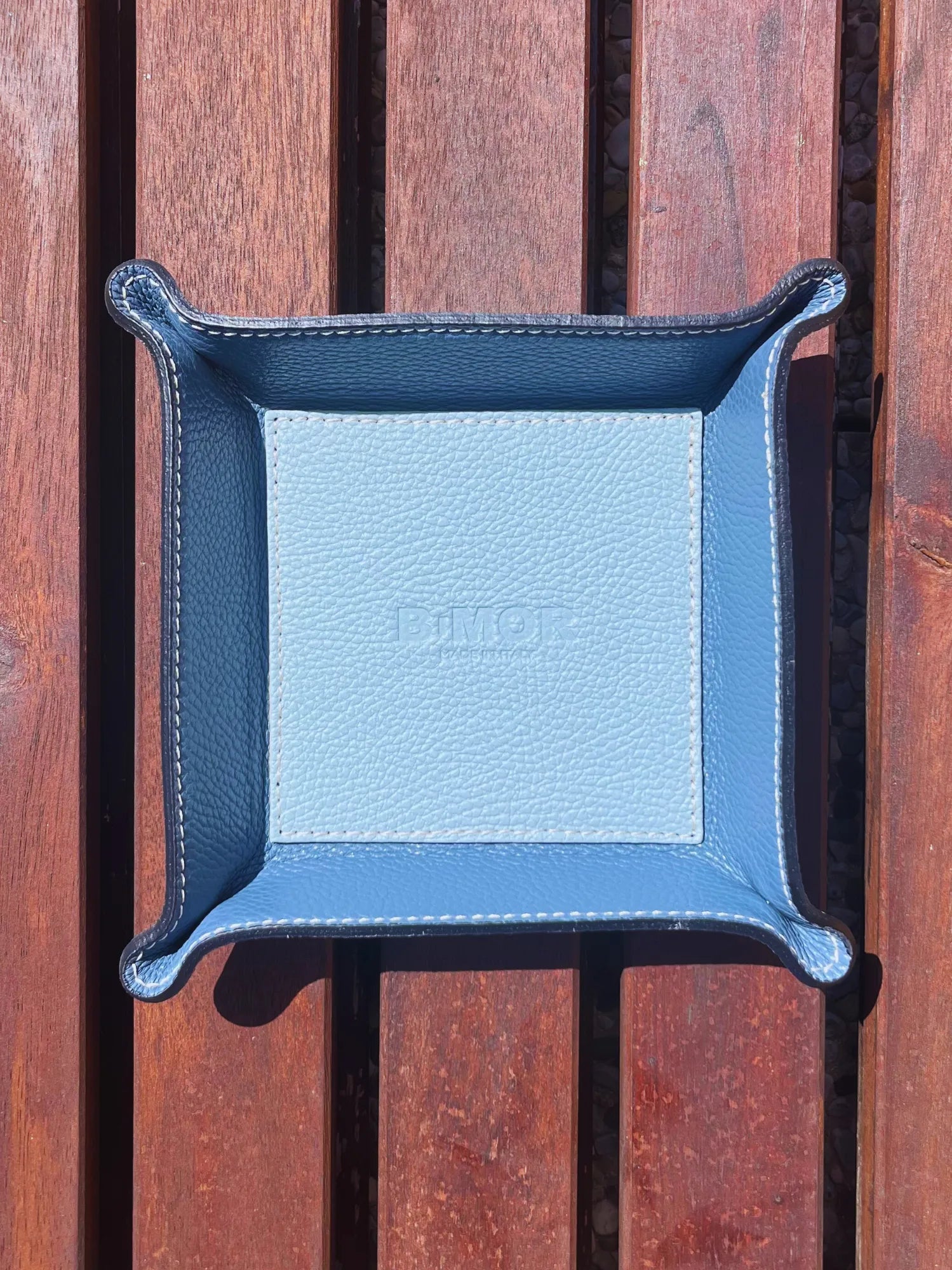 SVUOTATASCHE | BLUE SHADES