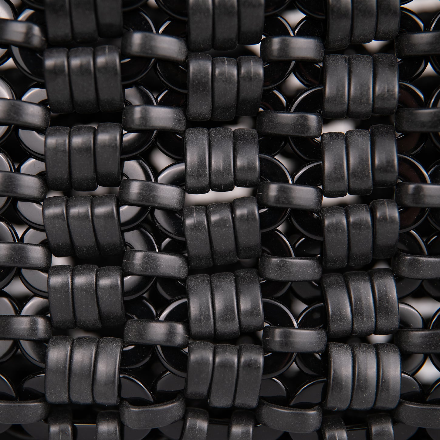 BASKETBALL | TOTAL BLACK