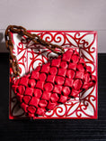 Carica l'immagine nel visualizzatore della galleria, CURLY | RED LIPSTICK
