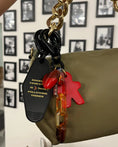 Carica l'immagine nel visualizzatore della galleria, CHARM | TOO LOVED TO GO

